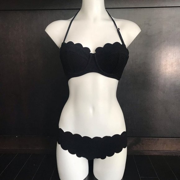 Jessica Simpson scalloped edge underwire bikini